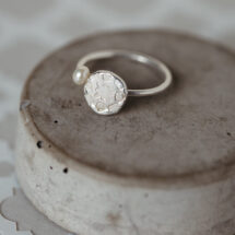 The secret of Morocco - tiny silver ring with exotic pattern, freshwater pearl - MOROCCO collection - designer jewelry - MADE TO ORDER
