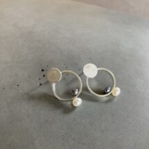 Outside and inside - round stud earrings with white and gray freshwater pearls - designer jewelry - MADE TO ORDER