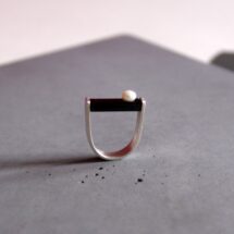 Balance - silver ring - U-shaped silver ring with black plexiglass and white pearl, art deco style - MADE TO ORDER
