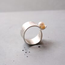 Opening v2 - silver ring with pearl - MADE TO ORDER