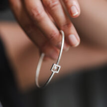 Cube and Pearl – silver bracelet with cube and pearl – INDUSTREAL Collection – MADE TO ORDER
