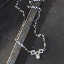 Three small cubes – geometric silver necklace with pearl – INDUSTREAL Collection – designer jewelry – MADE TO ORDER