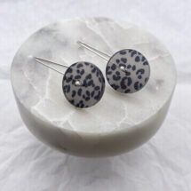 Ocelot Circle – dangling minimalist geometric silver earrings with plexiglass, modern jewelry